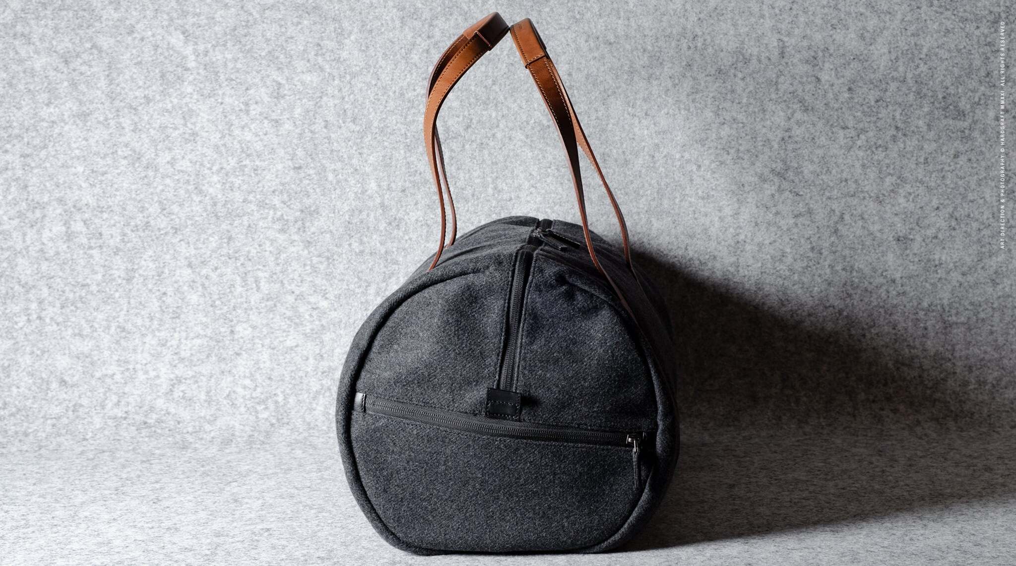 Hard Graft Barrel Bag Classic Wool — сумка из шерсти