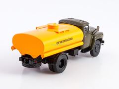 ZIL-130 TSV-6 fuel tanker 1:43 Legendary trucks USSR #99