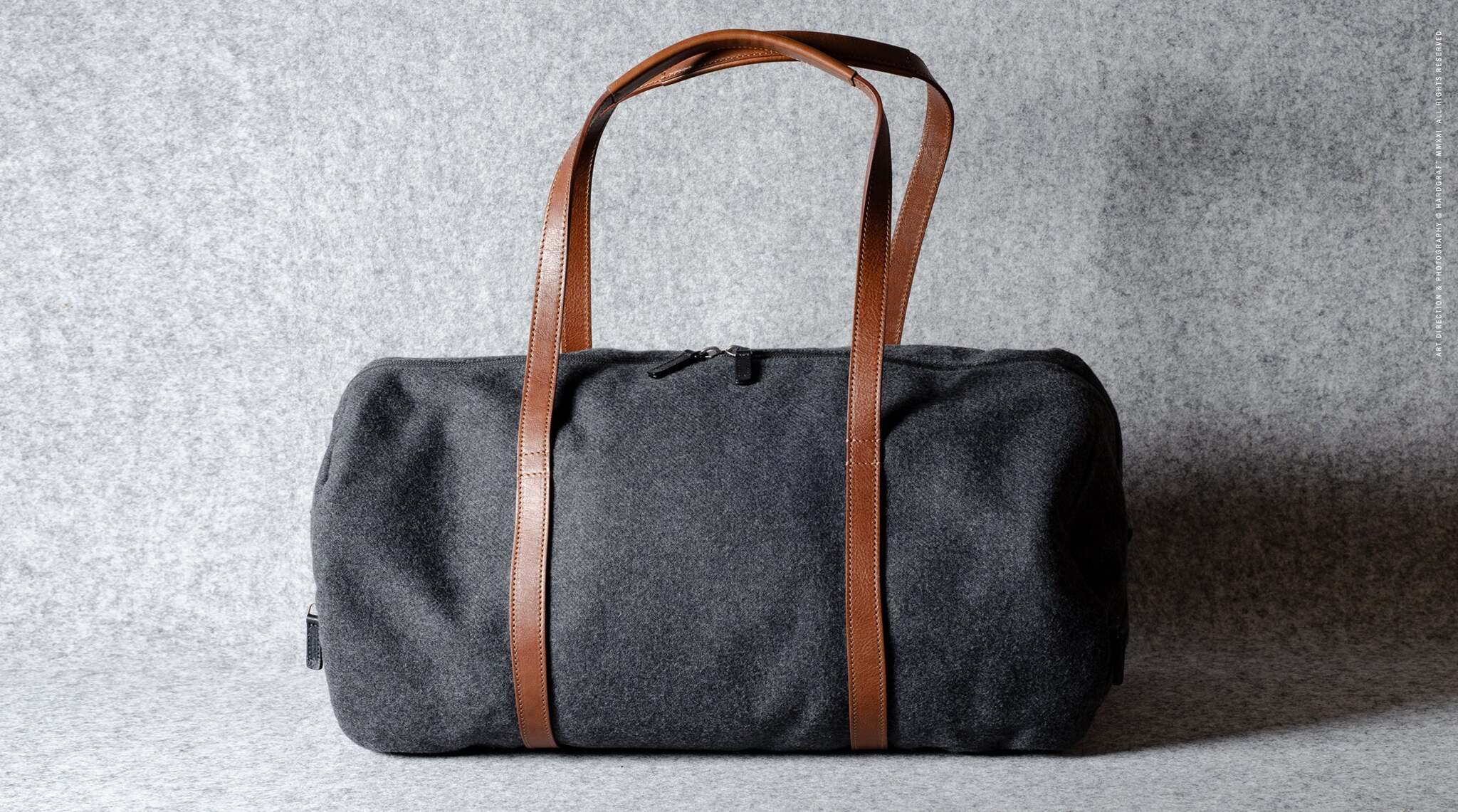 Hard Graft Barrel Bag Classic Wool — сумка из шерсти