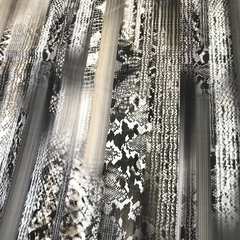 Ткань шелк матовый с эластаном анималистичный 1102