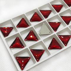 Купите стразы Triangle Siam Треугольники красные для украшения нарядов для танцев