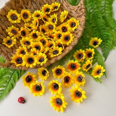 Подсолнухи МИНИ, искусственные ЖЕЛТЫЕ, диаметр 4 см, набор 48-50 штук.