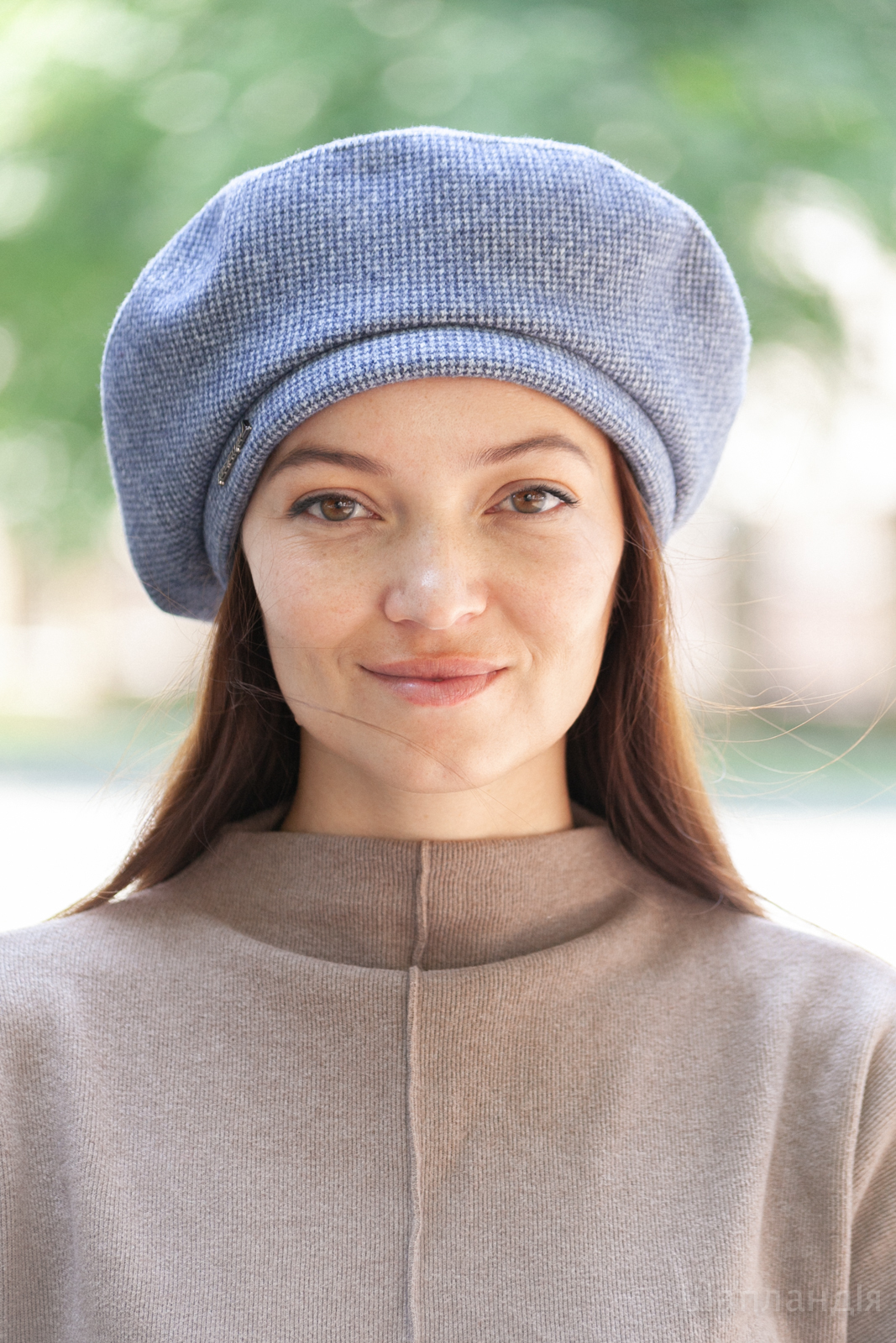 берет арт. берет женский. берет в помещении. Olga pushkina модель. красивые девушки в беретах.