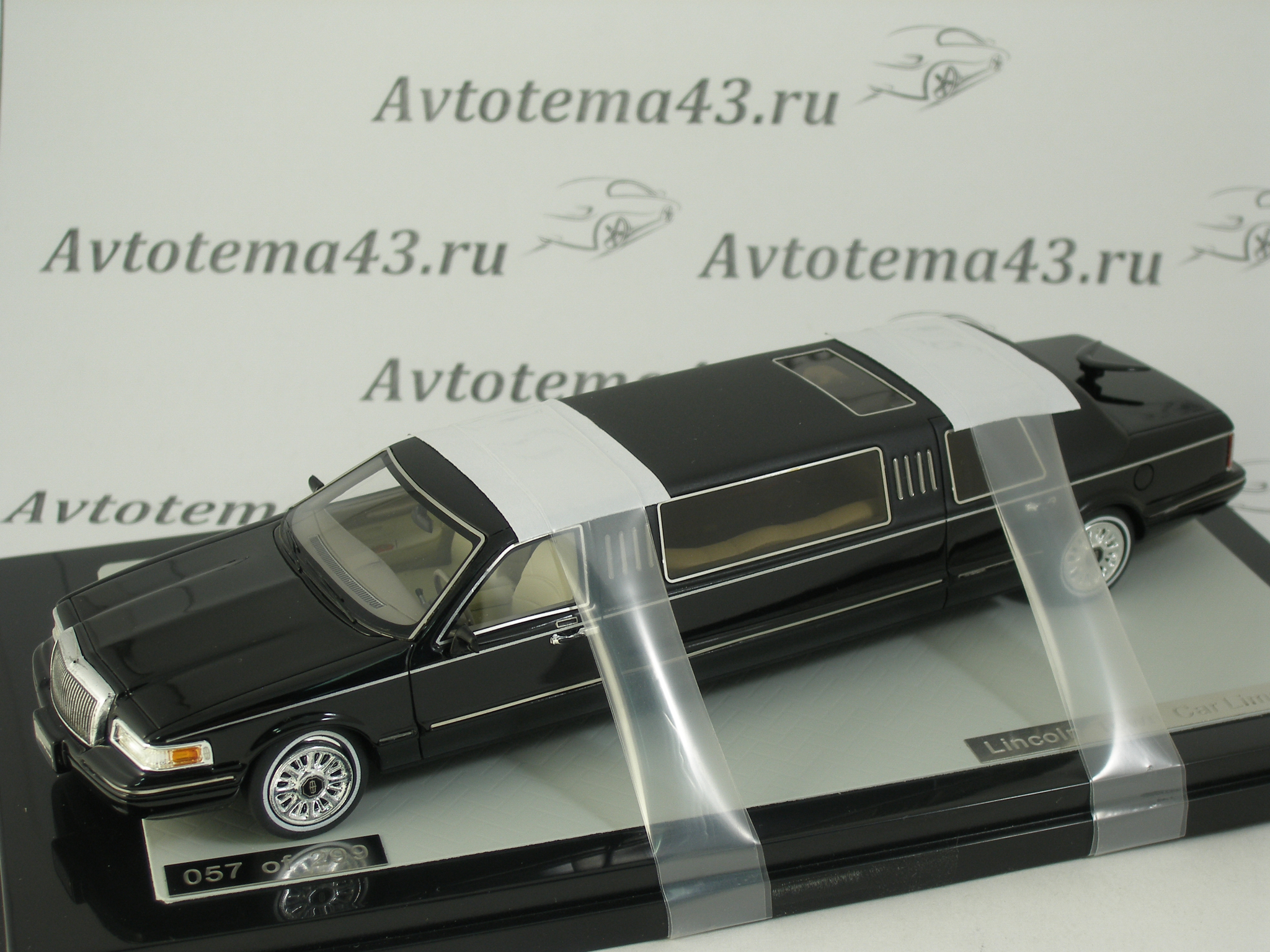 GLM 1/43 リンカーン Town Car 1997 GR-