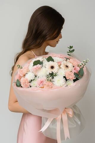 Букет круглый с гермини, розой, хризантемой