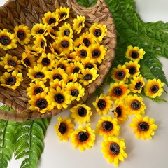 Подсолнухи МИНИ, искусственные ЖЕЛТЫЕ, диаметр 4 см, набор 48-50 штук.