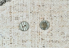 Пуговица костюмная двусторонняя, d 1,5 см