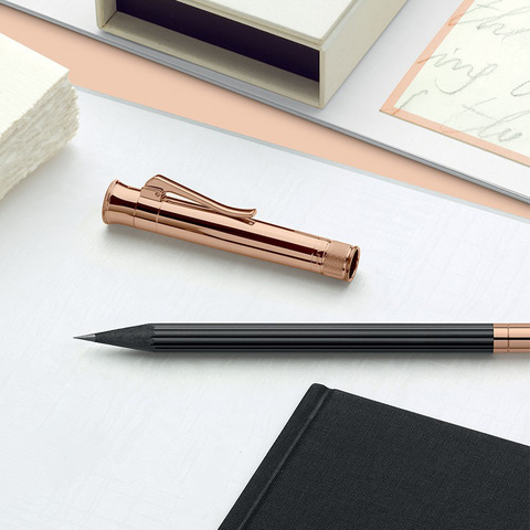 Превосходный карандаш Graf von Faber-Castell Perfect Pencil Rosegold Black