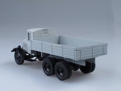 YaG-10 1931 first Soviet three-axle 6x4 truck 1:43 Nash Avtoprom