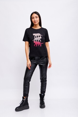 Marc Cain Sports Футболка хлопковая с бархатными леопардами. Эко-линейка ReThink Together