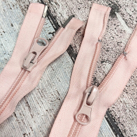 Молния разъемная пластиковая с двумя замками 70 см розовая