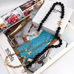 Пояс цепочка с жемчугом и логотипом в стиле CELINE