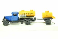 GAZ-AA tanker Milk trailer keg LOMO-AVM 1:43