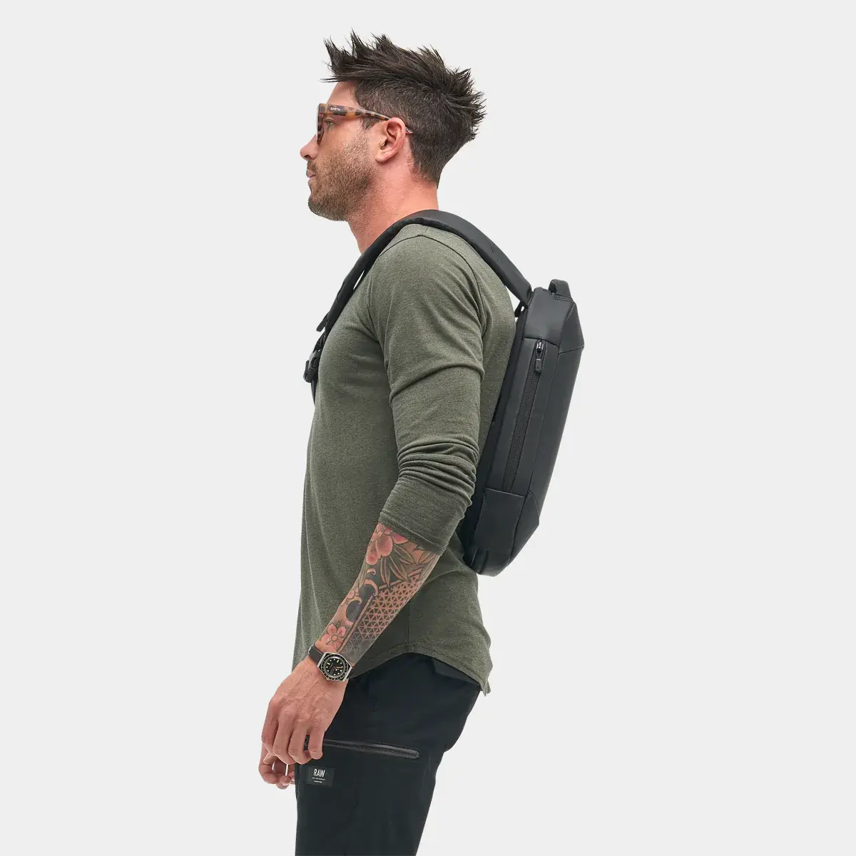 Sling 10l deals