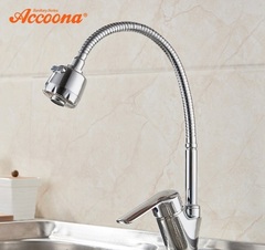 Смеситель для кухни с гибким изливом и два режима воды Accoona A4868,