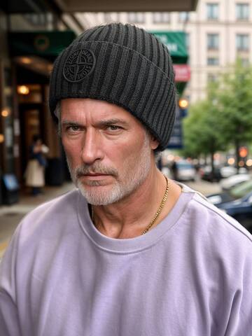 Шапка stone island 068231bl