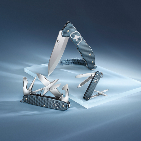 Нож-брелок Victorinox Classic SD Alox LE 2026 Glacial Blue (0.6221.L26)