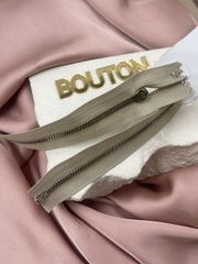 Молния металл Riri, 3 мм, разъёмная, цвет 2230, светло-бежевый