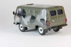 UAZ-3741 camouflage with star Agat Mossar Tantal 1:43