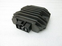 Реле регулятор Kawasaki  ZZR600 ZZR400 ZR-7 ZR-7S GPX600