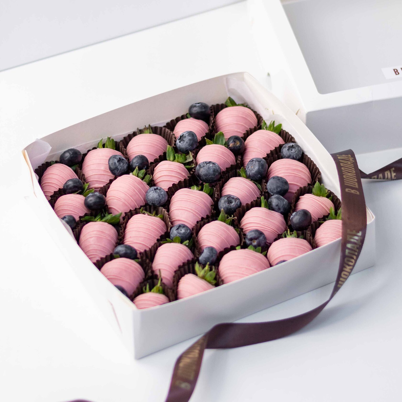 Розовые Очки с голубикой