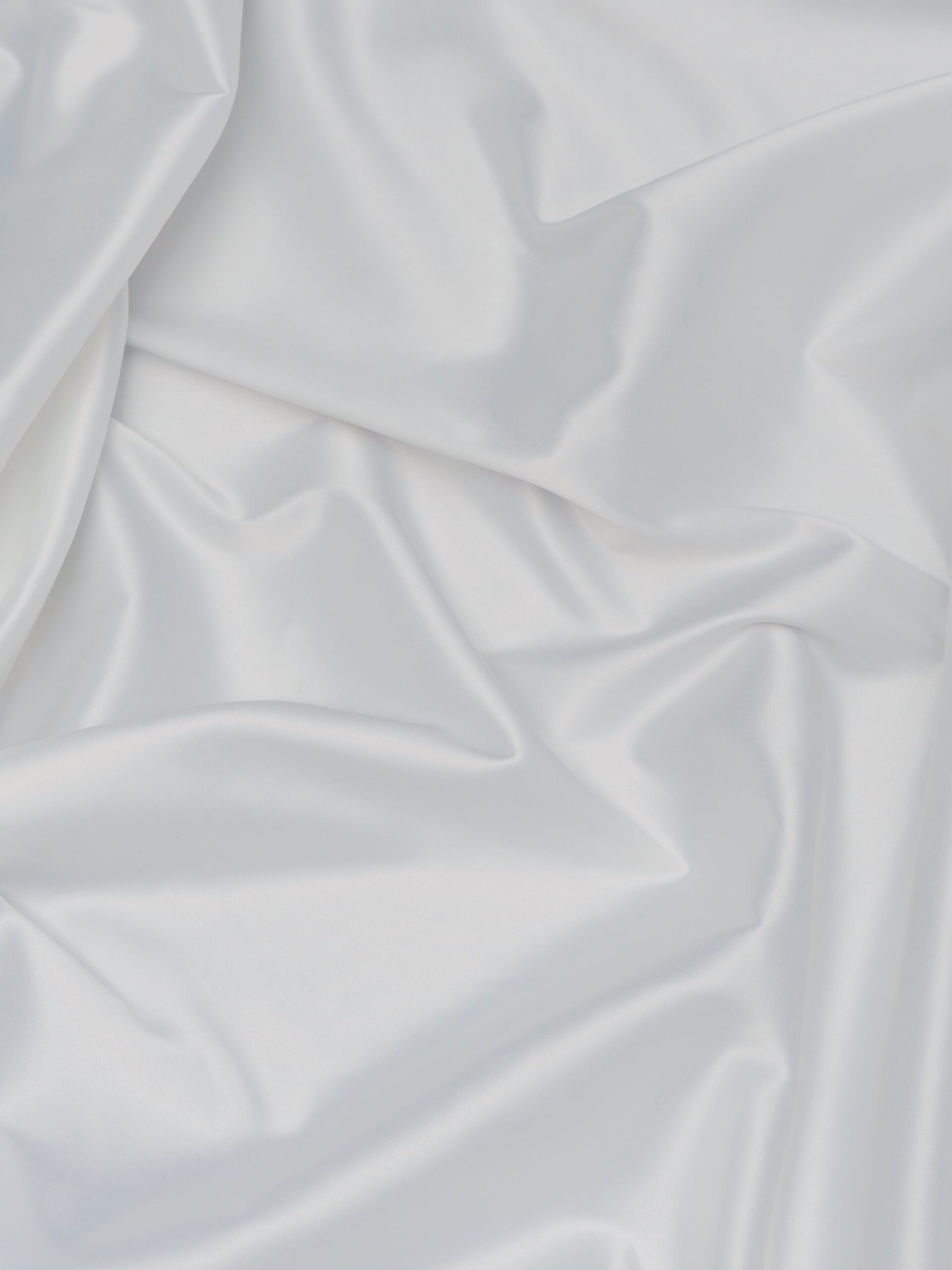 Атлас стрейч теплый белый глянцевый метражом