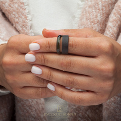 Кольцо из черного нефрита матовое.