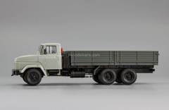 KRAZ-250 late modification 1985-1995 white-gray 1:43 Nash Avtoprom