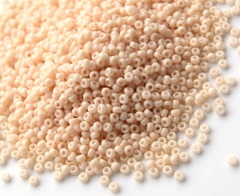 RR-2022 Opaque matte antique beige