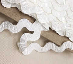 Тесьма Вьюнок, 25 мм, белый