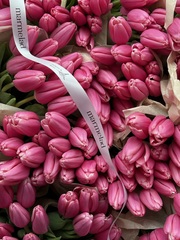 Охапка тюльпаны классика - ярко-розовый цвет 25 шт