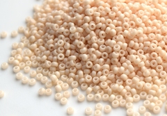 RR-2022 Opaque matte antique beige