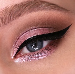 RELOUIS Тени жидкие сияющие Sparkle Liquid Eyeshadow т.31 Pink Party