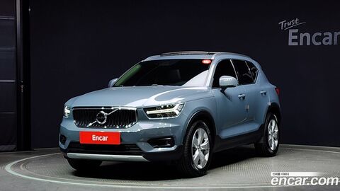 Volvo XC40 B4 Momentum (11.2020)