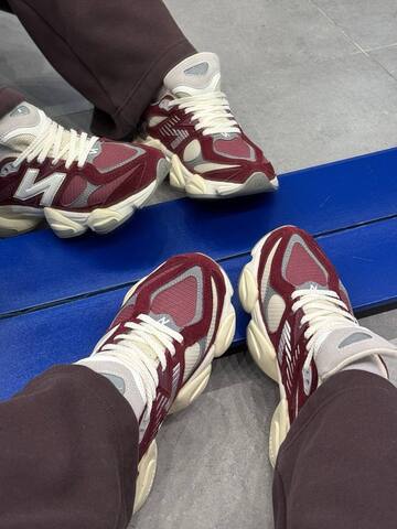 New Balance 9060