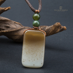 Амулет "Песочные часы". Нефрит