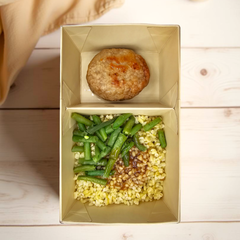 Булгур с стручковой фасолью и шницелем / 300 гр