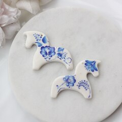 Подвеска Лошадка, гжель, 32*42 мм, S017