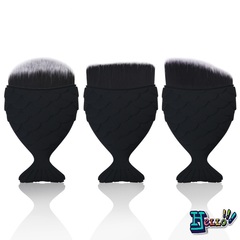 Косметическая кисть «Рыбка» Black