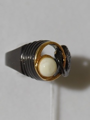 Джотта-молочный (кольцо из серебра)