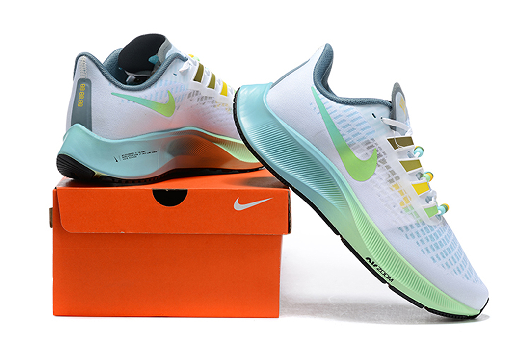 Кроссовки беговые Найк - Nike Air Zoom Pegasus купить со скидкой в  интернет-магазине Basketroom.ru