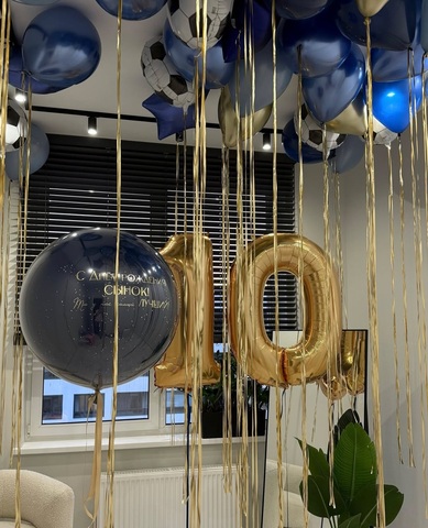 Большой темно-синий шар на 10 лет тематика футбол новосибирск | Wonderball-project.ru
