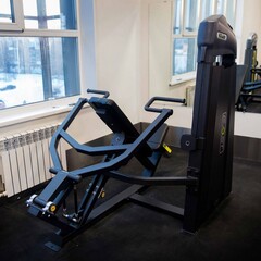 Жим от плеч (Shoulder Press) DHZ E-3006. Стек 109 кг