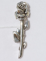Роза (брошь из серебра)
