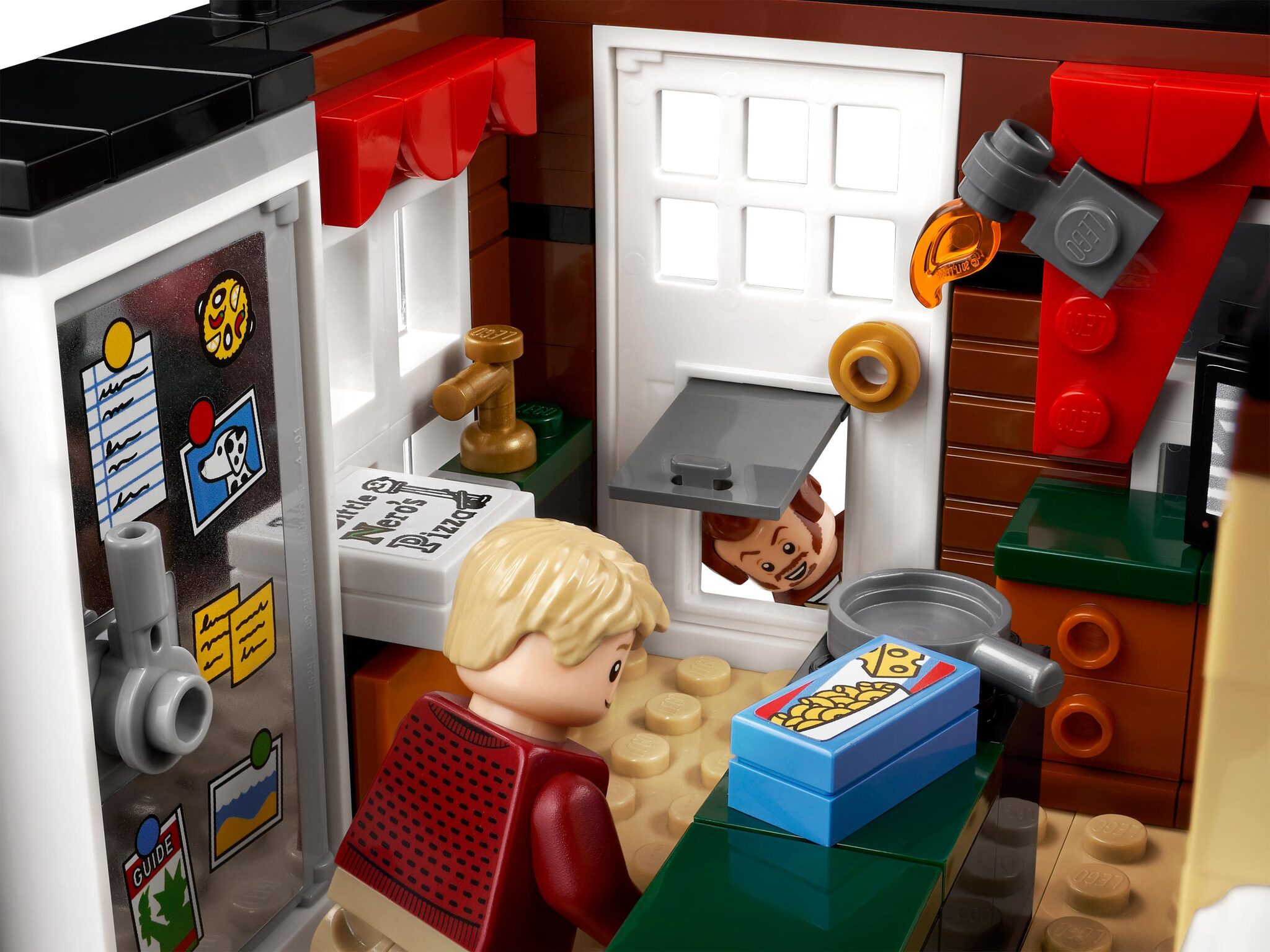 LEGO Ideas: Home Alone (21330) – купить по выгодной цене | Интернет-магазин  комиксов 28oi.ru