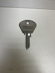 Заготовка автомобильного ключа 13225 ВАЗ 21 07