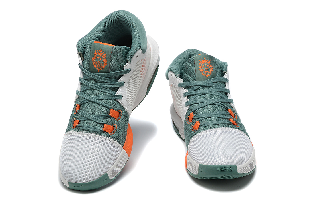 Nike LeBron Witness 8