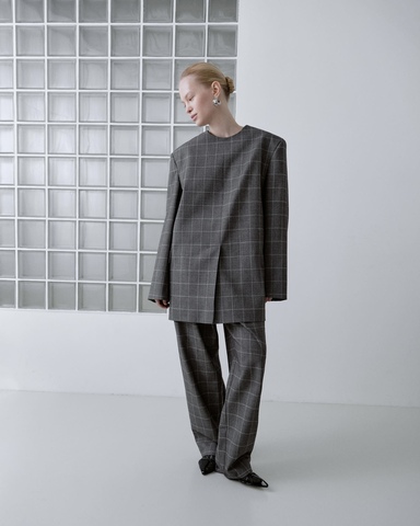 Блейзер из шерсти серый в клетку