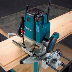 Фрезер Makita RP2301FCX