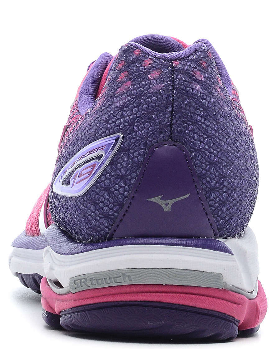 Mizuno wave rider 19 black deals